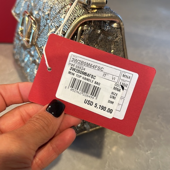 Valentino Garavani Vsling iconograph V logo sequin top handle crossbody bag NIB - Picture 4 of 14